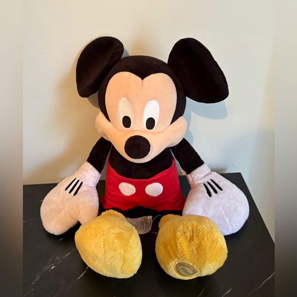 Disney Store Authentic Mickey Mouse Plush Toy Stuffed Animal 18” EUC